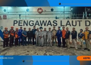 PLP Tanjunguban Evakuasi Lima WNI di Perairan Berakit Bintan