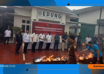 Satu Setengah Juta Batang Rokok Dimusnahkan