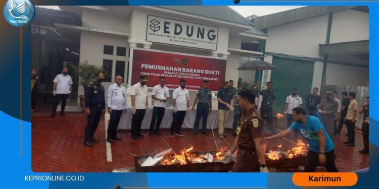 Satu Setengah Juta Batang Rokok Dimusnahkan
