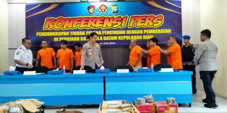 Polda Kepri Berhasil Ringkus Komplotan Pencuri Kapal Internasional