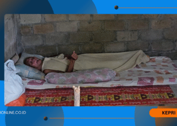 Polisi Salurkan Bantuan ke Warga Penderita Penyakit Menahun