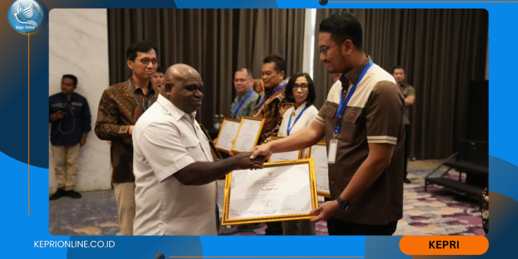 PT Timah Terima Penghargaan PRISMA dari Menteri HAM 
