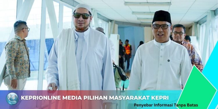 Wagub Kepri Sambut Ulama Habib Jindan di Bandara Haji Fisabillah