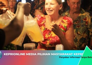 Puluhan Yachter Wisatawan Nikmati Kuliner Kepri