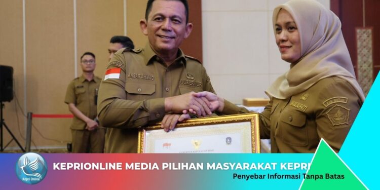 Bintan Terima Penghargaan Parittrana BPJS Tenaga Kerja