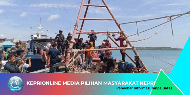 KKP Kejar Kapal Vietnam Tengah Malam
