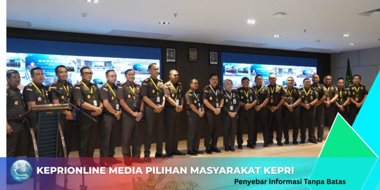 Kejari Karimun Borong Tujuh Penghargaan Kinerja di Rakerda Kejati Kepri