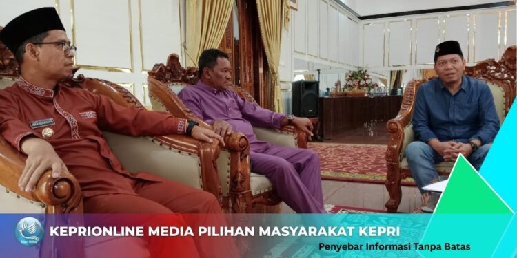 Vandores Purba Paparkan Serangkaian Kegiatan Panitia Natal Oikumene Kepada Bupati Karimun