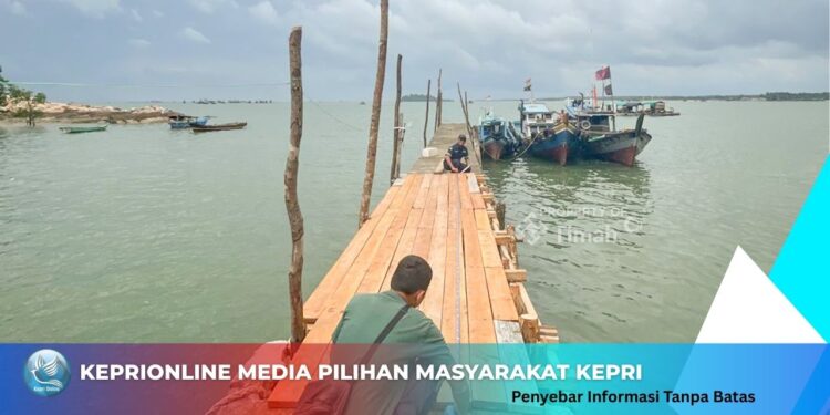 PT Timah Perbaiki Dermaga Teluk Belilik