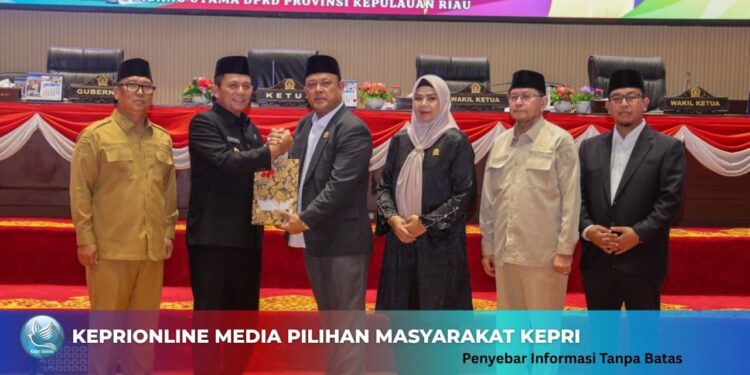 Ansar Ahmad Paparkan LKPJ, Kinerja Pembangunan Kepri Tembus 95 Persen