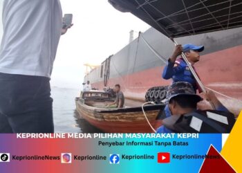 Kerusakan Mesin, Dua Nelayan Asal Karimun Hanyut Perairan Kukup Malaysia