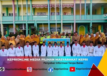 Satlantas Turun ke Sekolah! Pelajar SMPN 1 Karimun Dapat Edukasi Tertib Lalu Lintas