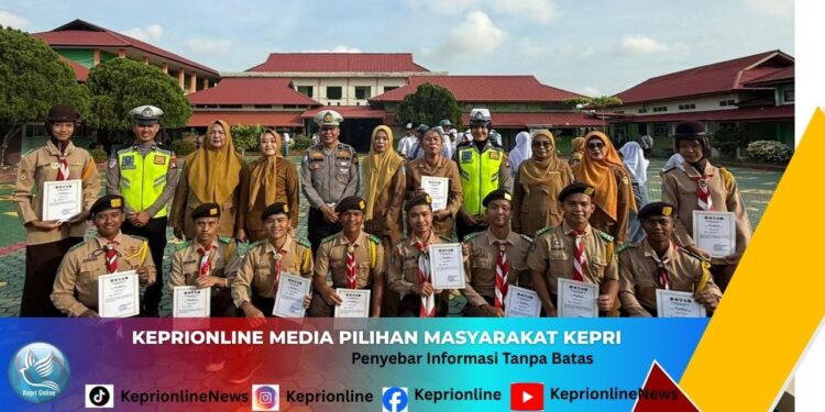 Satlantas Polres Karimun Edukasi Pelajar Lewat Police Goes To School, Tekankan Keselamatan dan Bahaya Berkendara Dalam Pengaruh Alkohol