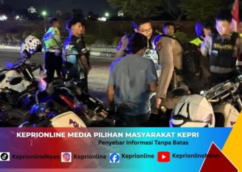 PT Karimun Granite Erahkan Dua Ekor Sapi Kurban  untuk Masyarakat Sepedas di Hari Raya Idul Adha