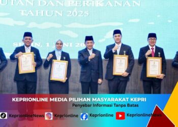 Bupati Iskandarsyah Lantik Dirut Baru PT Pelabuhan Karimun, Targetkan Lompatan Kinerja BUMD