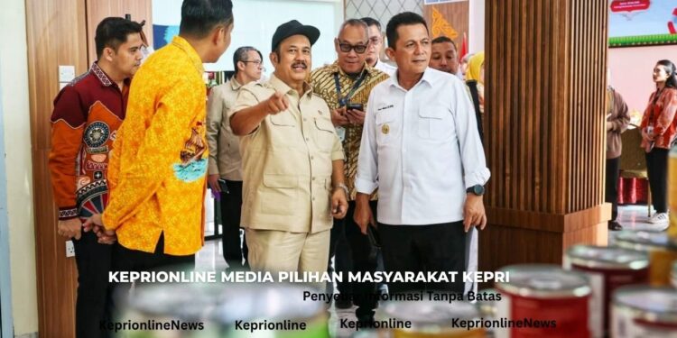 Bupati Iskandarsyah Lantik Dirut Baru PT Pelabuhan Karimun, Targetkan Lompatan Kinerja BUMD