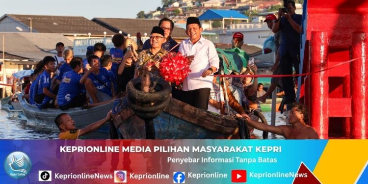 Gubernur Ansar dan Wamendikdasmen Resmi Buka Dragon Boat Race 2026 di Tanjungpinang