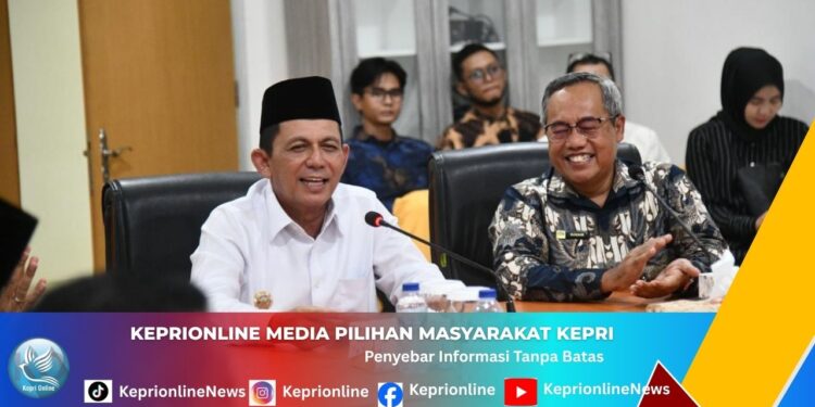 Bus Pariwisata Rombongan Jemaat Gereja Terguling di Pantai Melur Barelang, Diduga Akibat Rem Blong