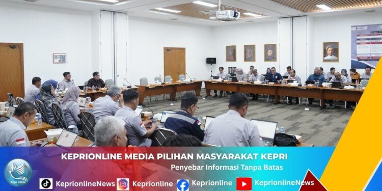 Lanal Bintan Gelar Bakti Sosial untuk 300 Warga, Wabup Deby Tekankan Pentingnya Kolaborasi