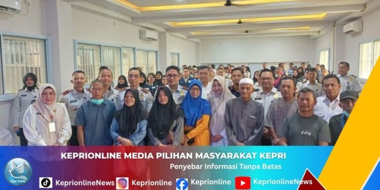 Lanal Bintan Gelar Bakti Sosial untuk 300 Warga, Wabup Deby Tekankan Pentingnya Kolaborasi