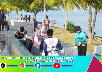 Sekda Misni Pimpin Gotong Royong di Kawasan Gurindam XII