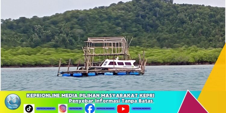 Ambulans Milik Desa Penaah Menjadi Sorotan Warga