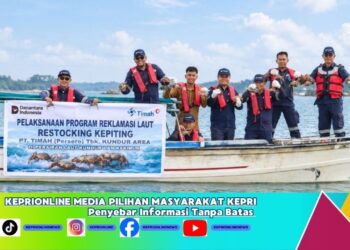PT TIMAH Kembali Restocking 1.000 Kepiting Bakau di Kundur