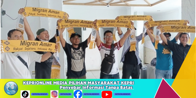 Tujuh Orang Pekerja Migran Indonesia Resmi Diberangkatkan ke Negara Serbia